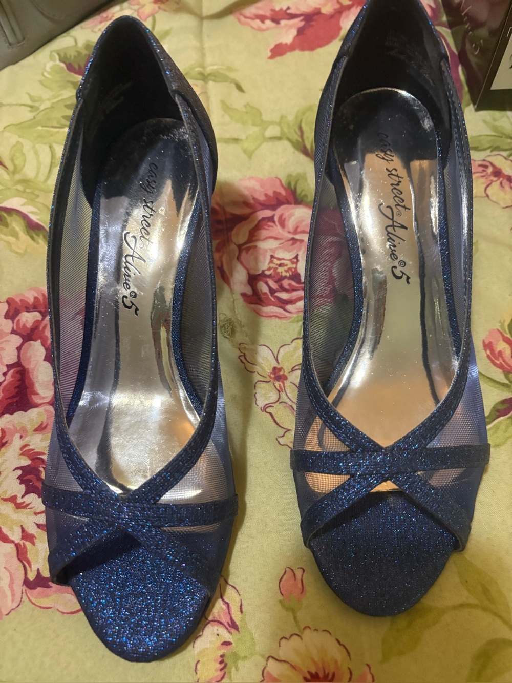 City Streets Navy Blue Glitter Peep-Toe Heels sz 7